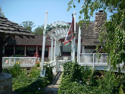 Cozy Restaurant Covered Bridge