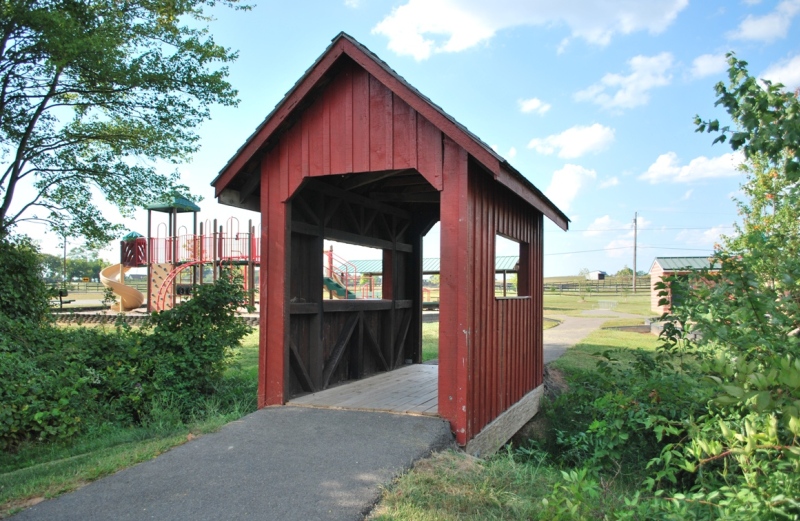 Cozy Restaurant Covered Bridge