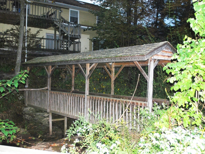 Streams and Dreams Covered Bridge